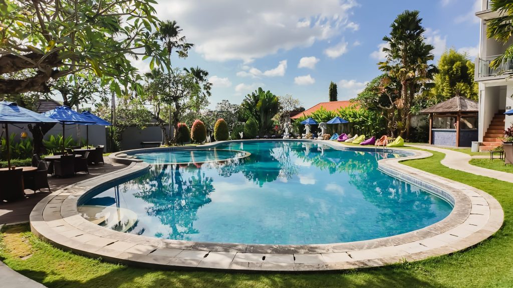 Sunrise swims: the best hour for the pool